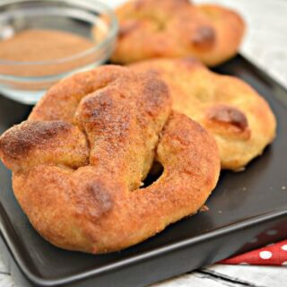 Cinnamon Sugar Keto Pretzels