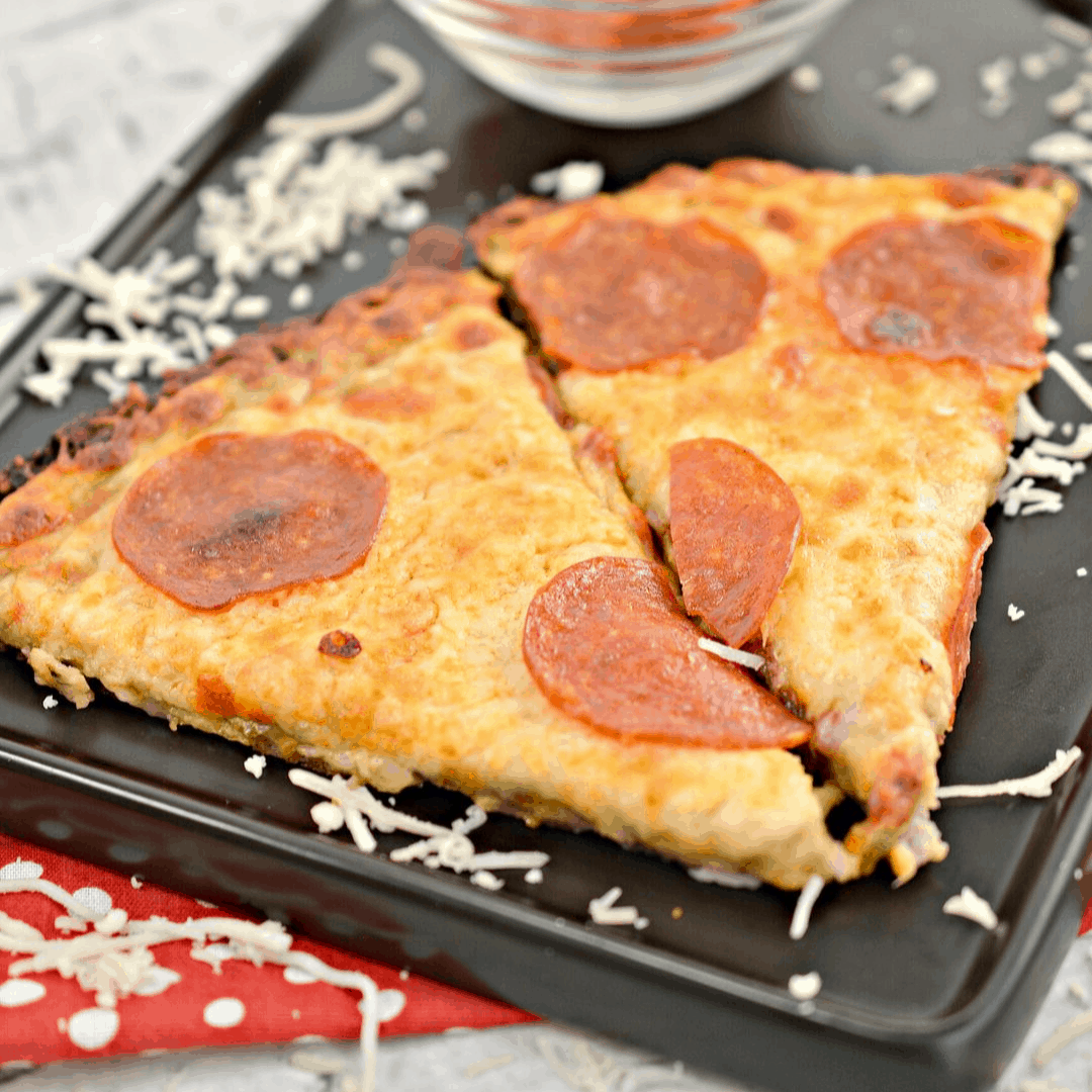 The Best Zucchini Crust Keto Pizza (LowCarb, Fresh Ingredients,)